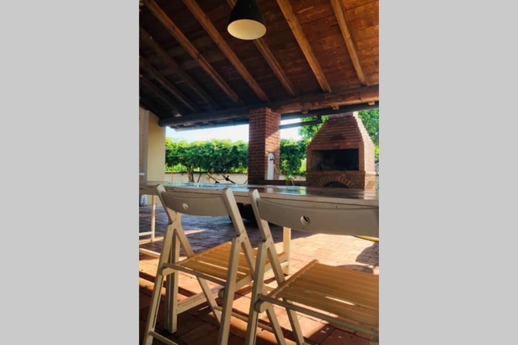 Villa La Casa Nei Campi Badia Pavese Exterior foto